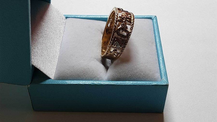 Women's Ring - Yellow Gold 14k (.585) 3.8 grams Size 9