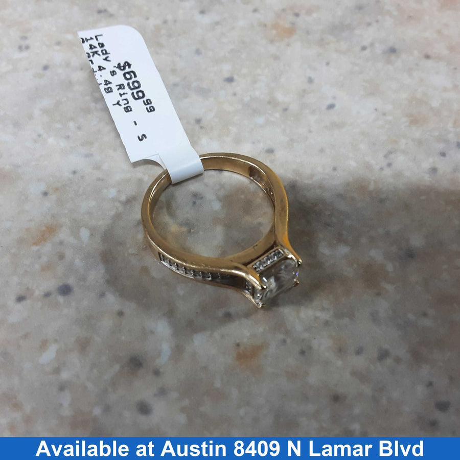 Women's Ring - Solitaire - Yellow Gold 14k (.585) 4.4 grams Size 7