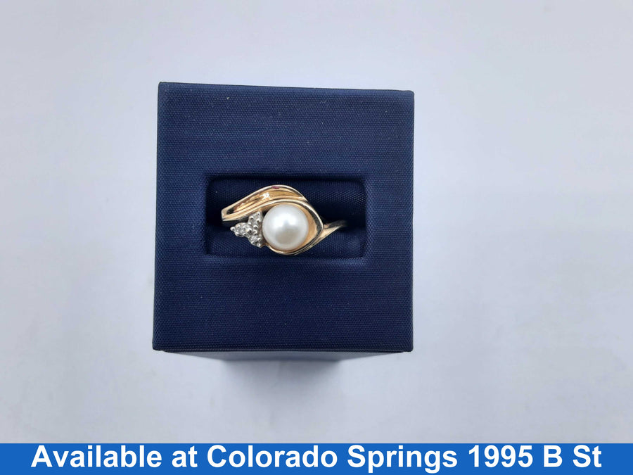 Women's Ring - Yellow Gold 14k (.585) 3.4 grams Size 8