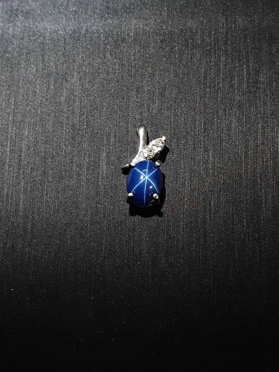 Symbol Pendant - White Gold 14k (.585) 1.4 grams
