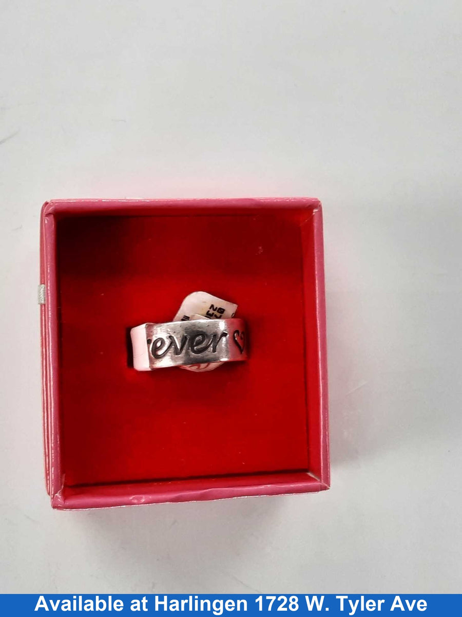 Women's Ring - Silver 6.8 grams Size 7.5