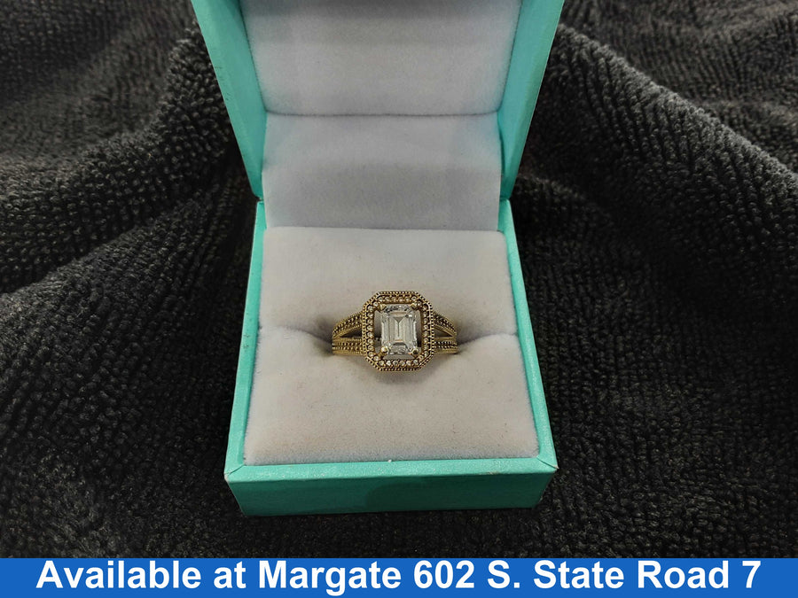 Women's Ring - Yellow Gold 10k (.417) 3.1 grams Size 7