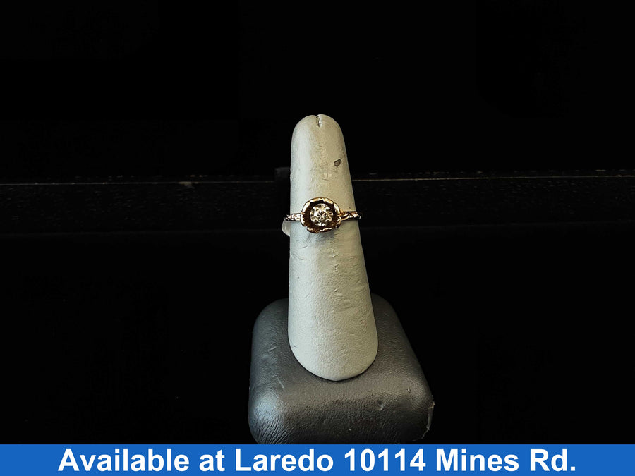 Women's Ring - Solitaire - Yellow Gold 10k (.417) 3.3 grams Size 7