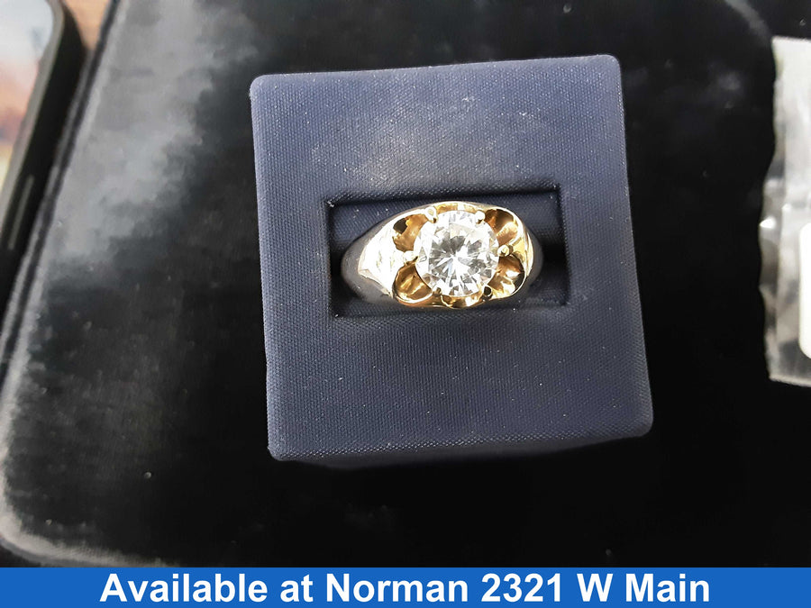 Women's Ring - Solitaire - Yellow Gold 10k (.417) 5.6 grams Size 9.5