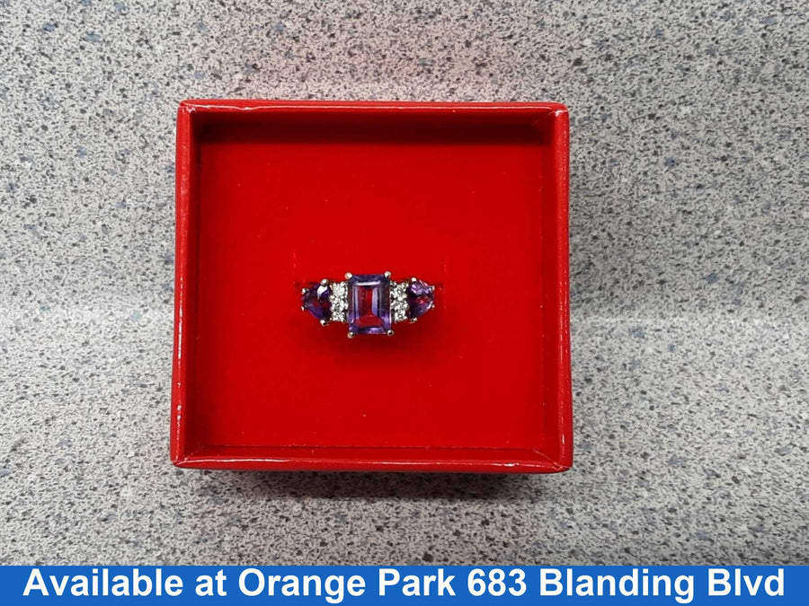 Women's Ring - Yellow Gold 10k (.417) 2.3 grams Size 6