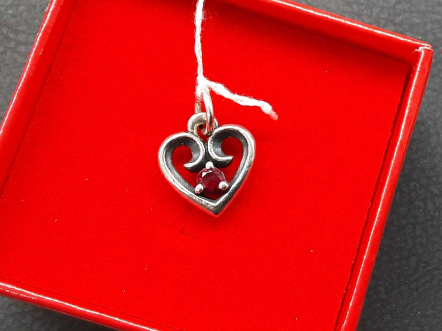 Diamond Pendant - Silver 1.7 grams