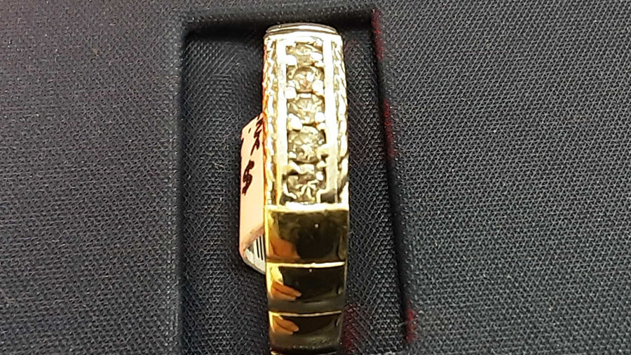 Ring - Wedding Band - Yellow Gold 10k (.417) 2.4 grams Size 11