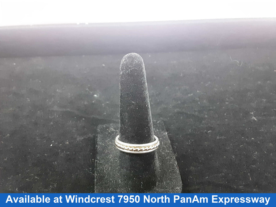 Ring - Wedding Band - Silver 3.8 grams Size 8.5