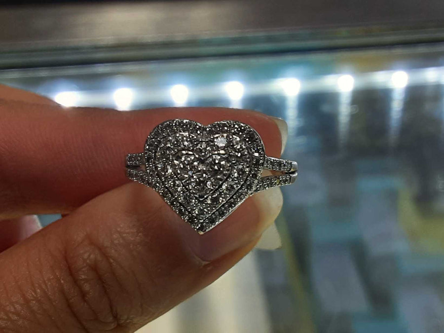 Women's Ring - White Gold 10k (.417) 3.5 grams Size 20