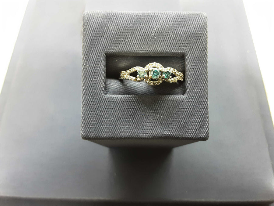 Women's Ring - White Gold 10k (.417) 2.9 grams Size 20