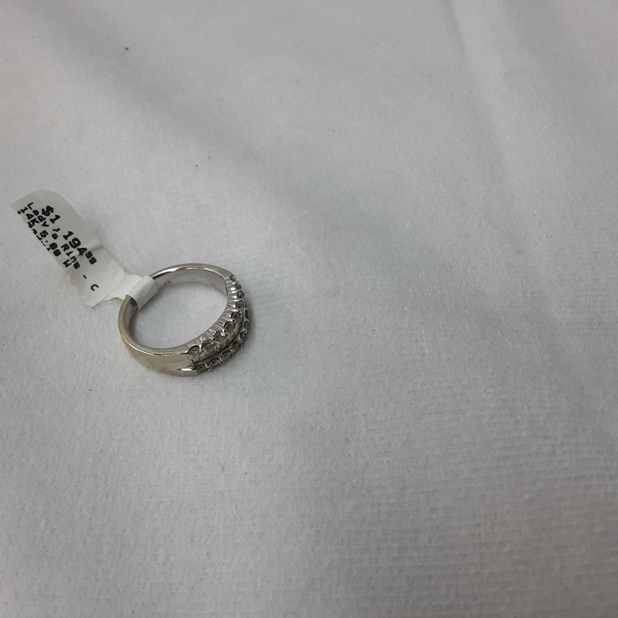 Women's Ring - White Gold 14k (.585) 5.8 grams Size 7