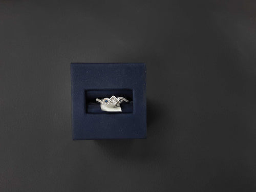 Women's Ring - White Gold 14k (.585) 1.6 grams Size 6.5