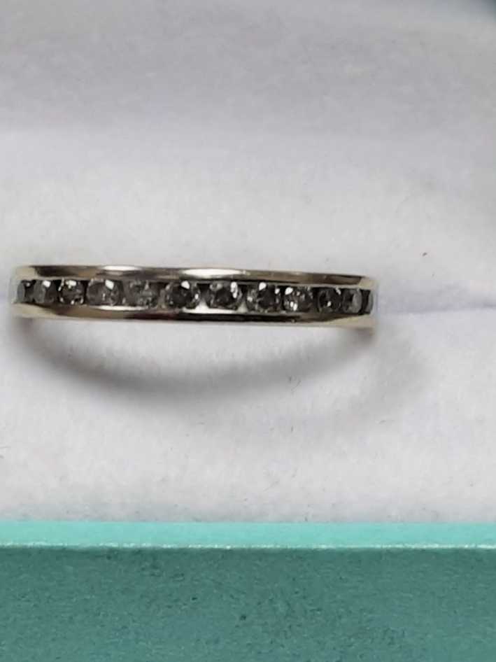Ring - Wedding Band - White Gold 10k (.417) 1.8 grams Size 7.5