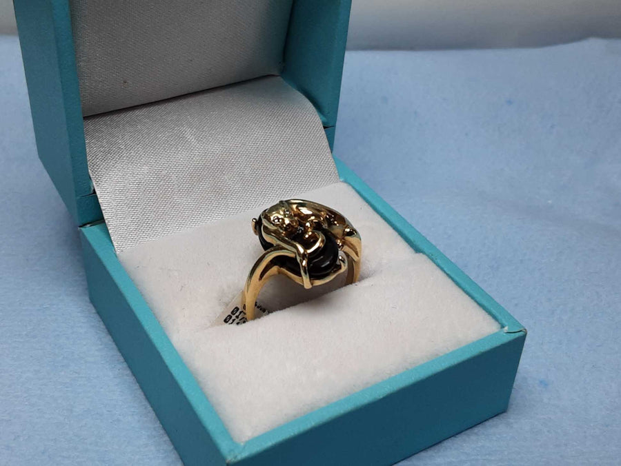 Women's Ring - Yellow Gold 10k (.417) 3.8 grams Size 6