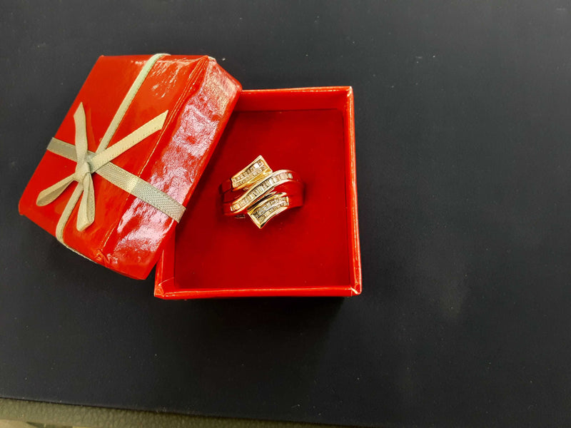 Yellow Gold 10k (.417) 5.4 grams Size 7