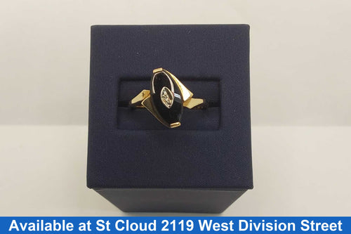 Women's Ring - Yellow Gold 10k (.417) 2.86 grams Size 7