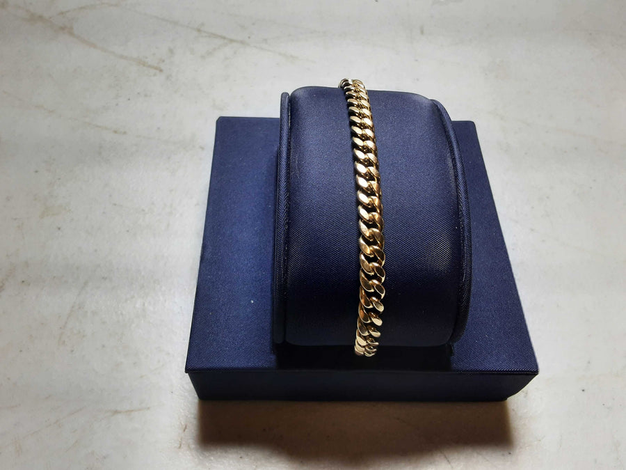Cuban Link Bracelet - Yellow Gold 10k (.417) 8.3 grams 8 inch