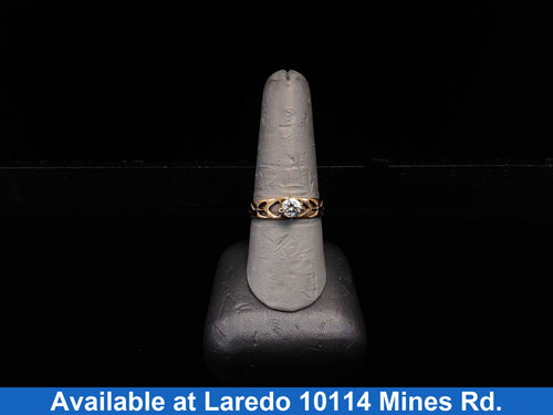 Women's Ring - Solitaire - Yellow Gold 10k (.417) 2.8 grams Size 5.5