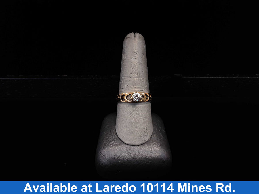 Women's Ring - Solitaire - Yellow Gold 10k (.417) 2.8 grams Size 5.5