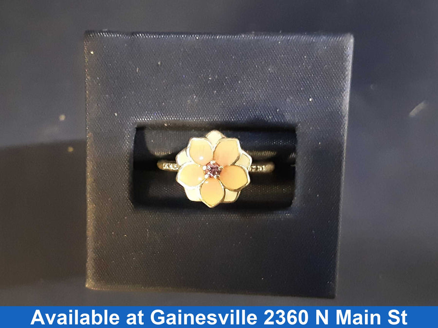 Women's Ring - Silver 2.6 grams Size 5.5