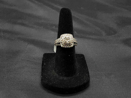 Women's Ring - White Gold 14k (.585) 4.6 grams Size 4.5
