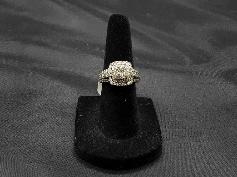 Women's Ring - White Gold 14k (.585) 4.6 grams Size 4.5