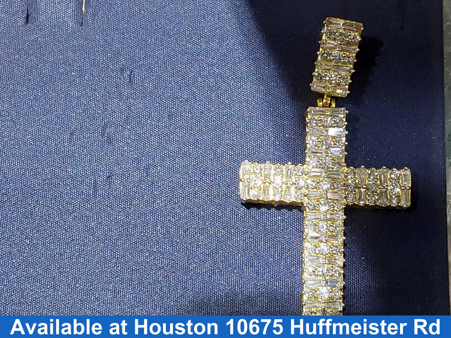Religious Pendant - Yellow Gold 10k (.417) 6.7 grams