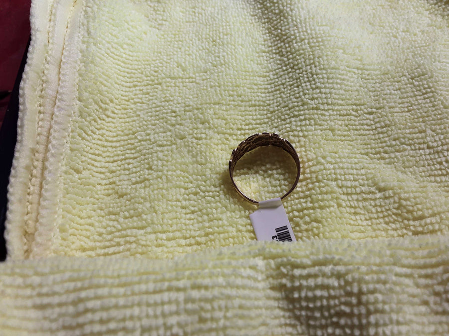 Women's Ring - Yellow Gold 10k (.417) 2.1 grams Size 8.5