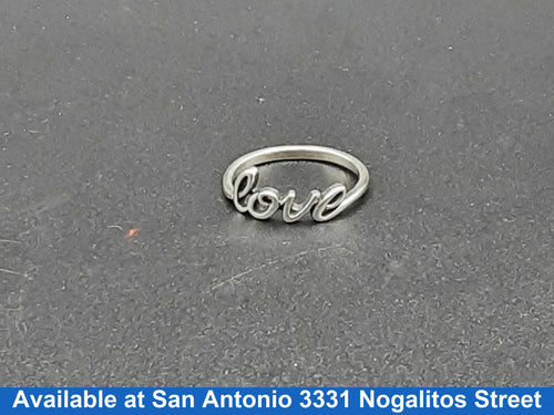 Women's Ring - Silver 2.2 grams Size 10