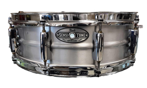 Pearl Remo White Snare Drum