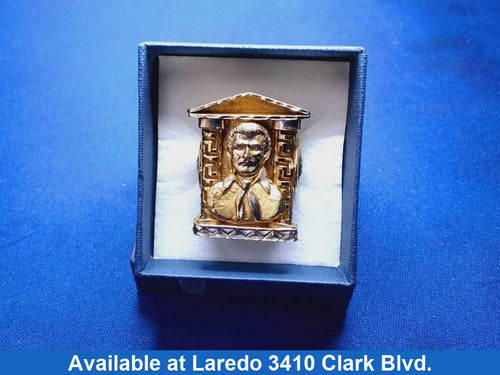 Man's Ring - Yellow Gold 10k (.417) 15.1 grams Size 10