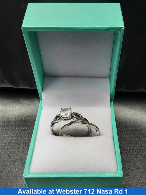 Ring - Wedding Set - White Gold 10k (.417) 3.2 grams Size 9