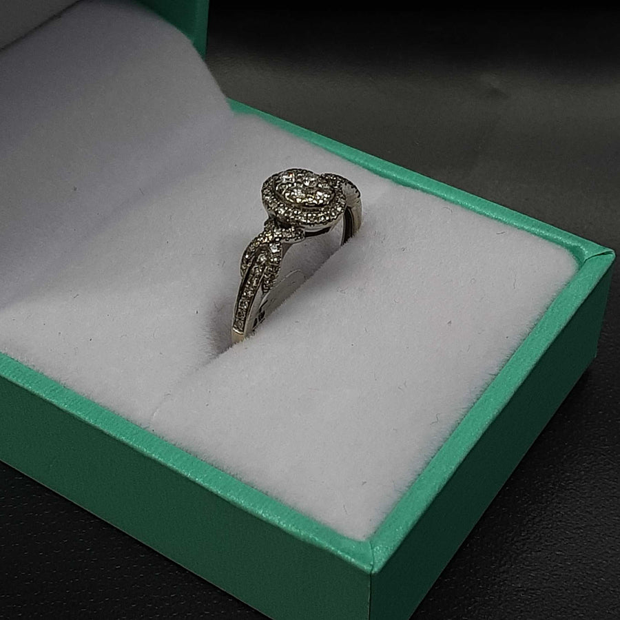 Women's Ring - White Gold 10k (.417) 2 grams Size 7