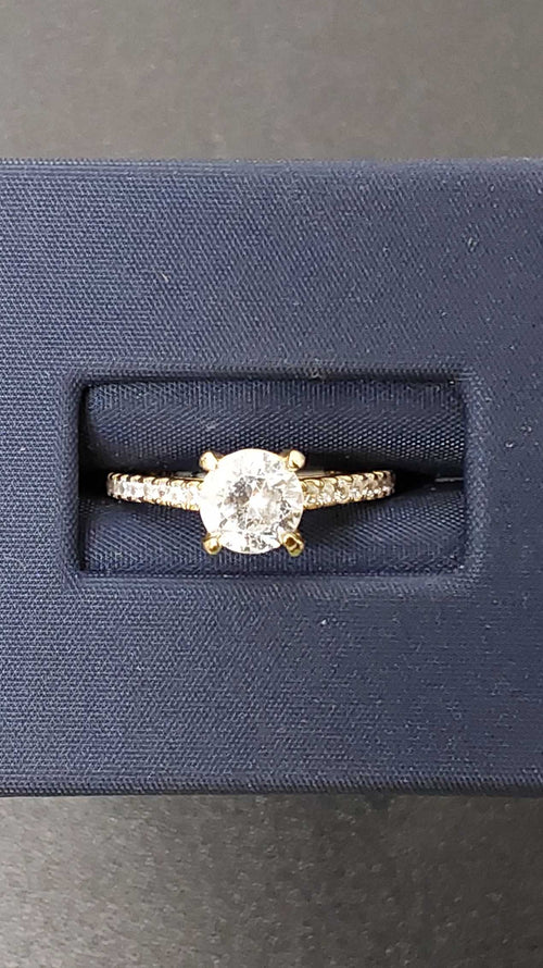 Women's Ring - Yellow Gold 14k (.585) 2.7 grams Size 7