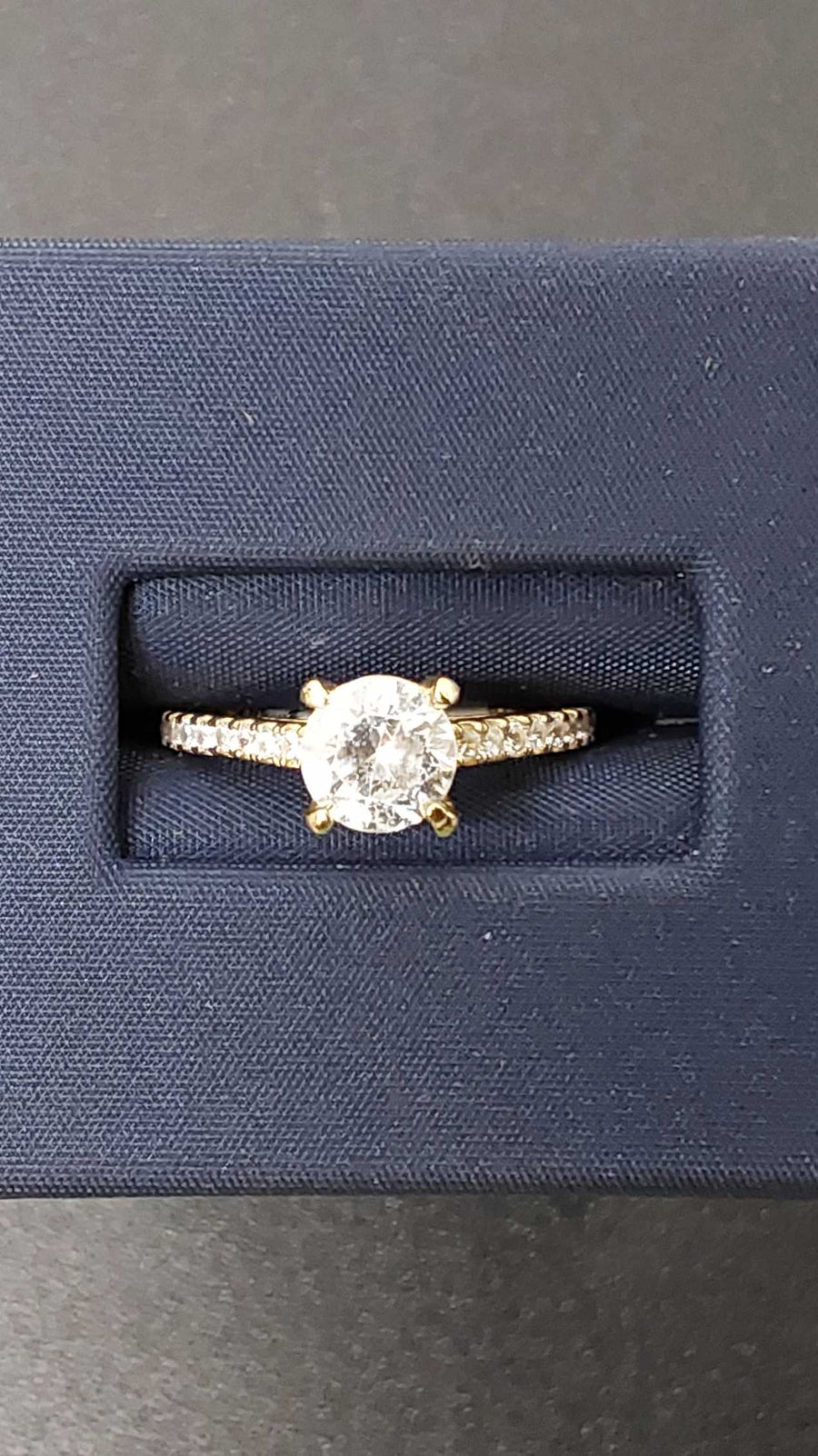 Women's Ring - Yellow Gold 14k (.585) 2.7 grams Size 7