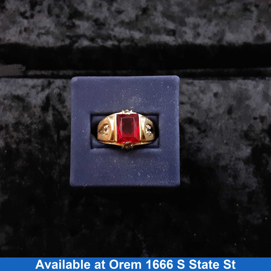 Men's Ring - Yellow Gold 10k (.417) 5.5 grams Size 7.5