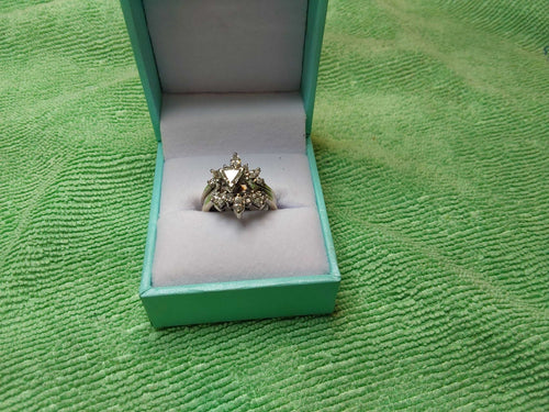 Women's Ring - White Gold 14k (.585) 8.2 grams Size 6