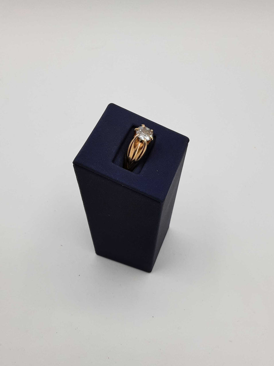 Women's Ring - Solitaire - Yellow Gold 14k (.585) 5.9 grams Size 8