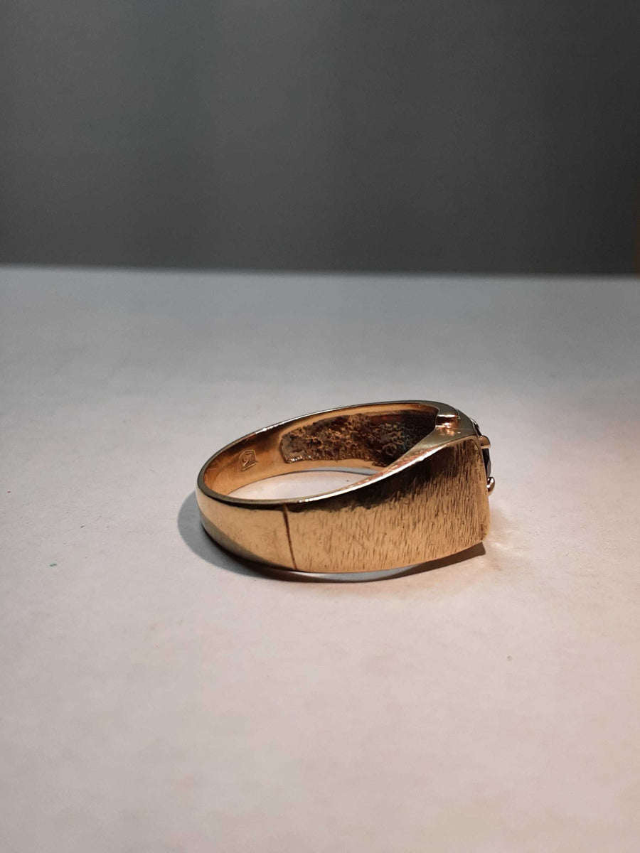 Men's Ring - Yellow Gold 10k (.417) 4.7 grams Size 10.5