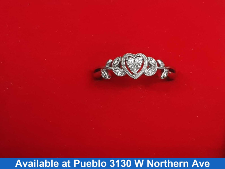 Women's Ring - White Gold 10k (.417) 2.5 grams Size 7.5