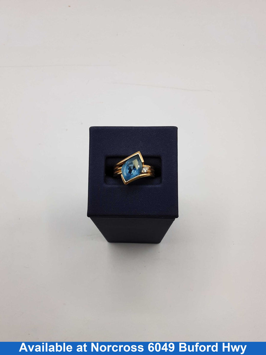 Women's Ring - Yellow Gold 14k (.585) 6.3 grams Size 7