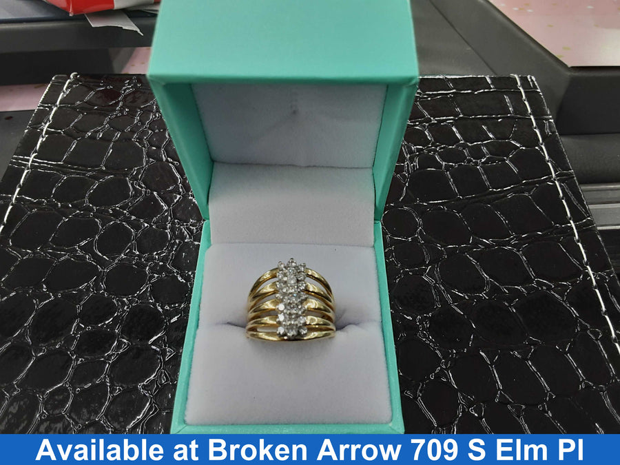 Women's Ring - Yellow Gold 14k (.585) 6.8 grams Size 6.5