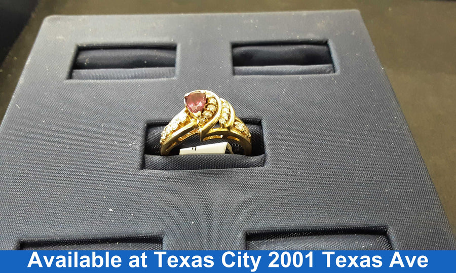 Women's Ring - Yellow Gold 18k (.750) 4.1 grams Size 6