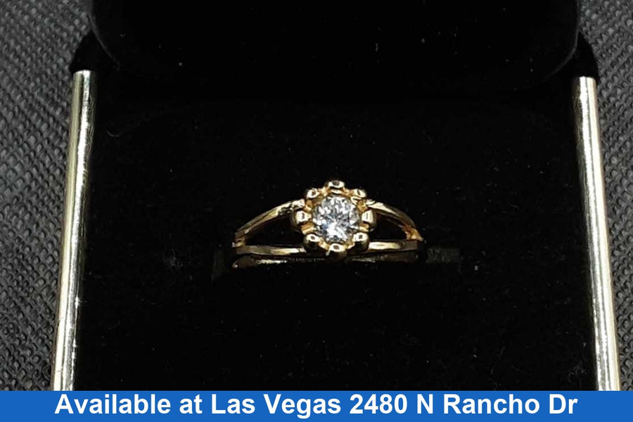 Women's Ring - Solitaire - Yellow Gold 14k (.585) 1.1 grams Size 4