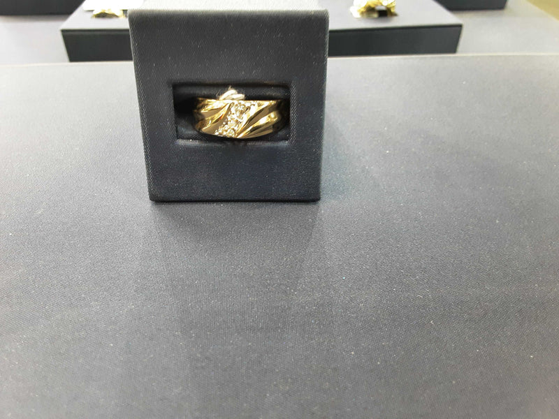 Yellow Gold 14k (.585) 5.3 grams Size 9