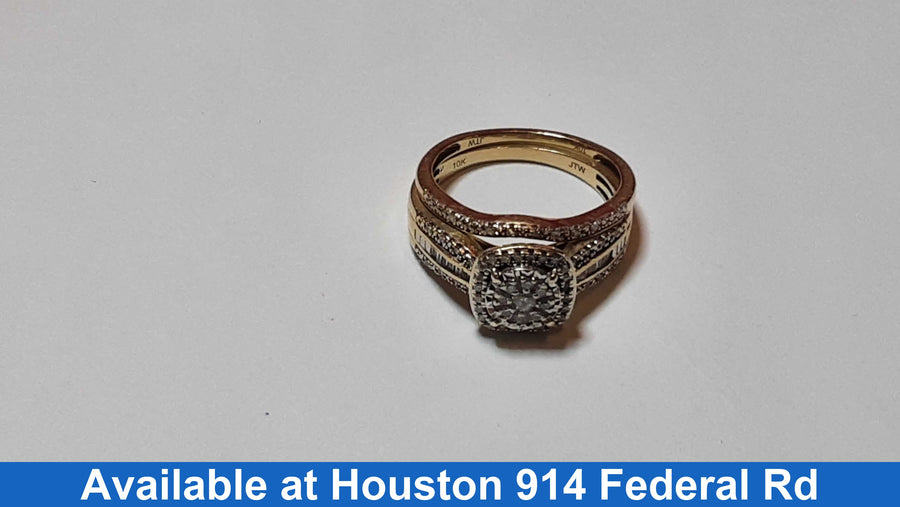 Ring - Wedding Set - Yellow Gold 10k (.417) 4.1 grams Size 7.5