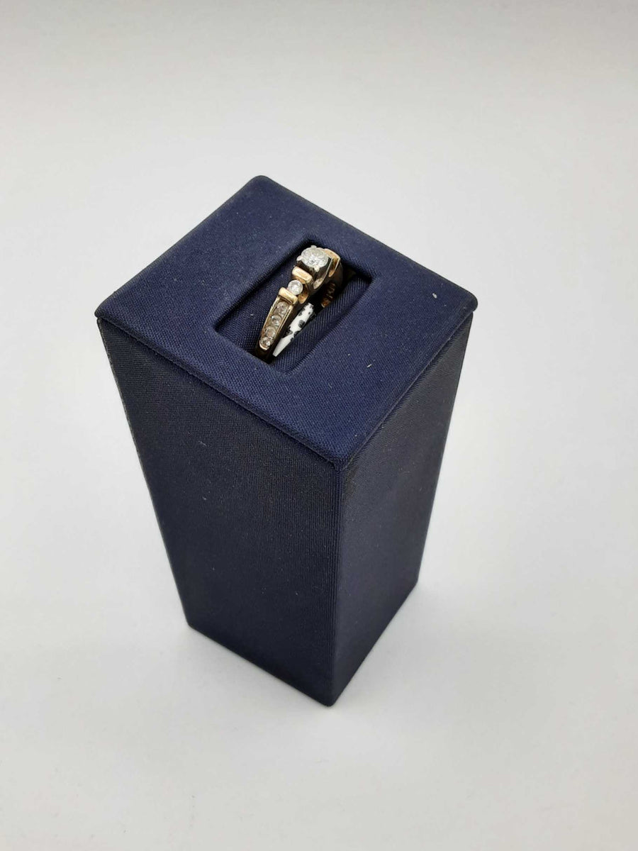 Women's Ring - Solitaire - Yellow Gold 14k (.585) 3.1 grams Size 7.5