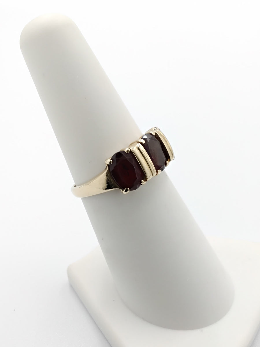 Women's Ring - Yellow Gold 14k (.585) 3 grams Size 6.5