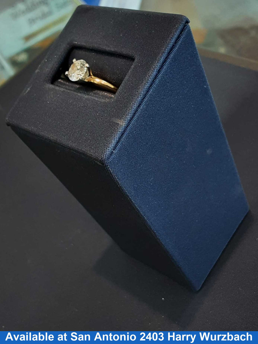 Women's Ring - Solitaire - Yellow Gold 14k (.585) 1.9 grams Size 4.5
