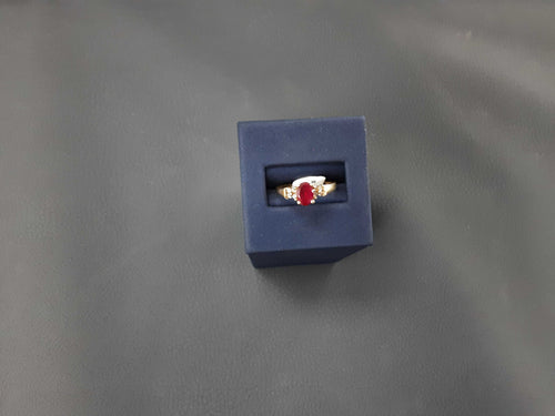 Women's Ring - Solitaire - Yellow Gold 10k (.417) 1.9 grams Size 7